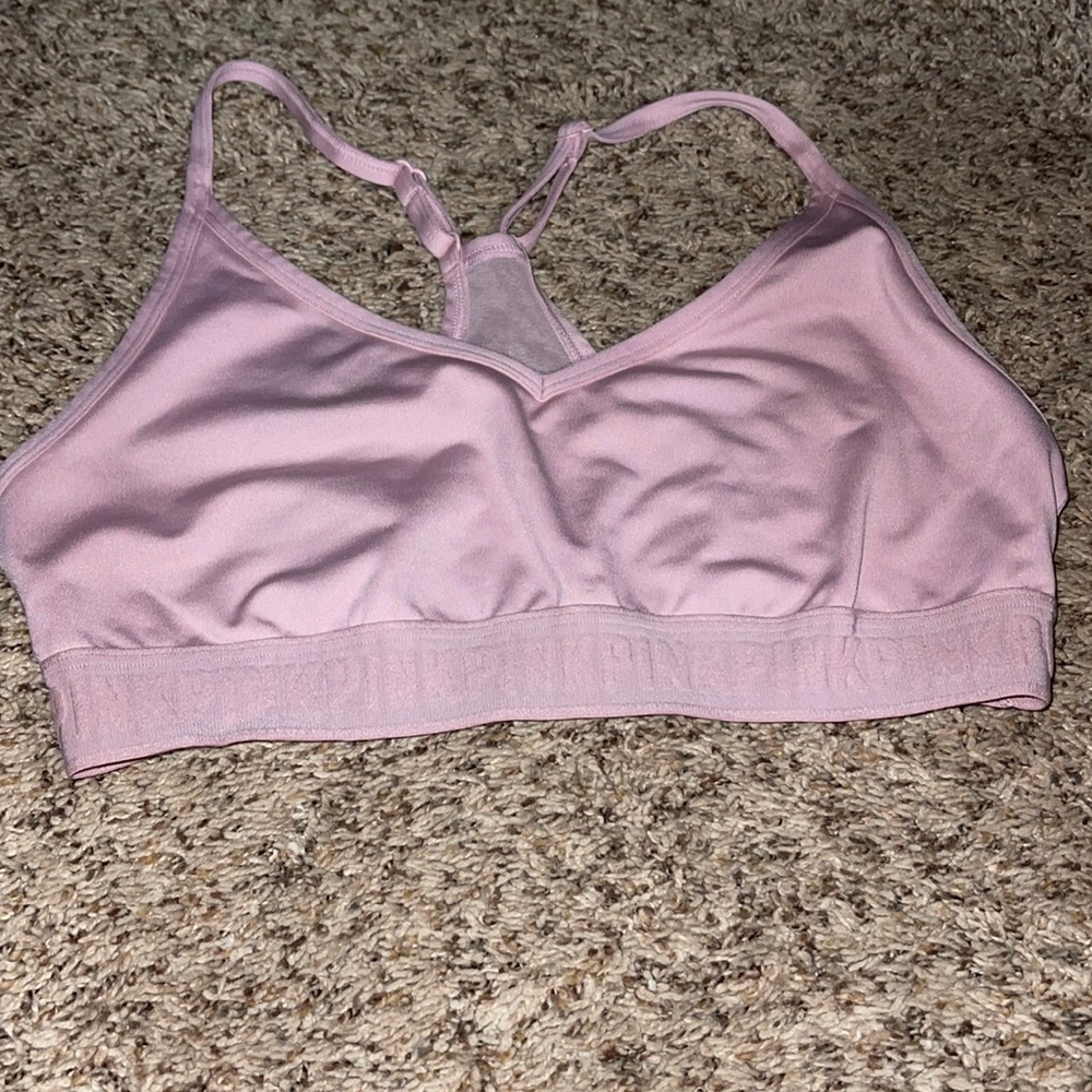 Women’s pink large sports bra preowmed good condition